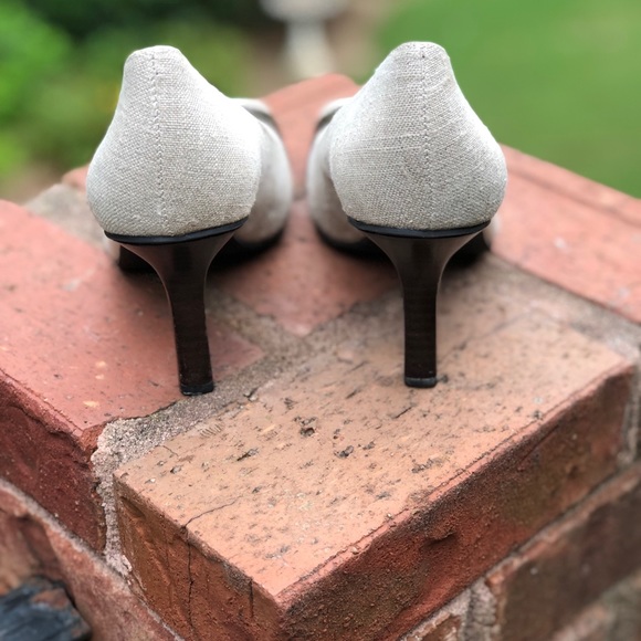 Bandolino Heels - Picture 3 of 11